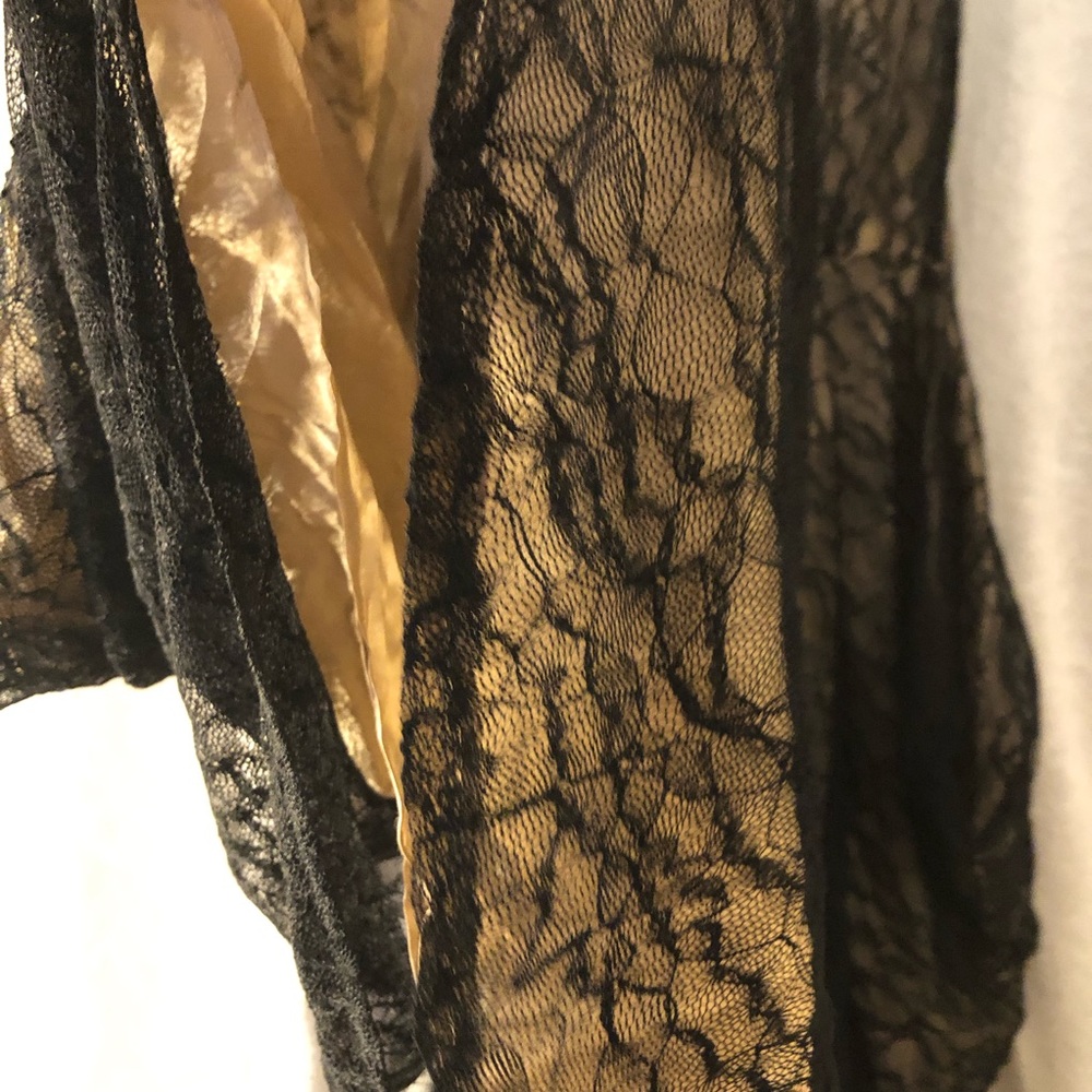 Dress - Picture 6 of 7